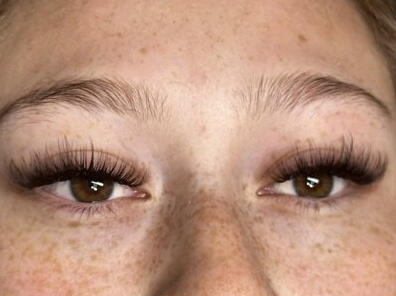 Lash extension set by HolyHood Beauty