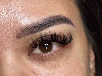 Wispy lash extensions by HolyHood Beauty